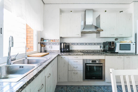 Antoni Gaudí - Adosada